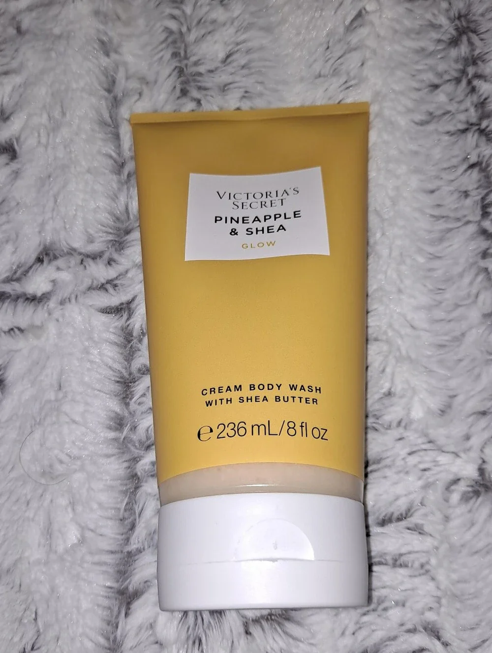 Victoria's Secret Pineapple And Shea Glow Cream Body Wash New